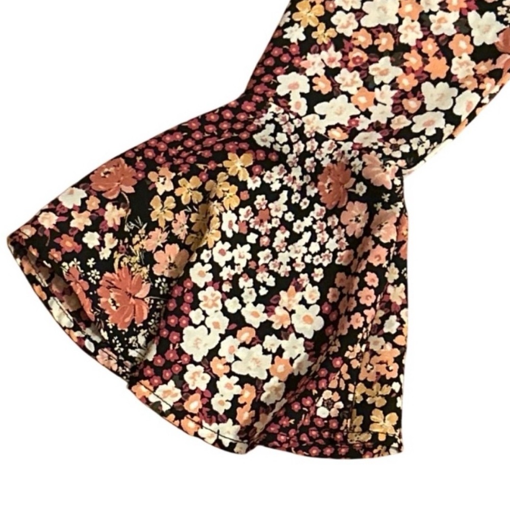 Mi Ami Floral Bell Sleeve Multicolor Flower Romper - Size S - Picture 8 of 13
